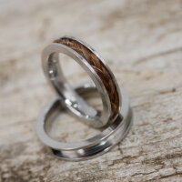 Edelstahl-Ring mit Nut und Brücke, 4mm breit, zum Einlegen von Pferdehaar
