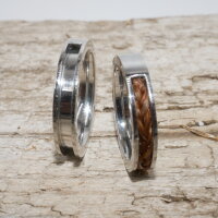 Edelstahl-Ring mit Nut und Brücke, 4mm breit, zum Einlegen von Pferdehaar